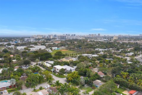 Villa ou maison à vendre à Fort Lauderdale, Floride: 2 chambres, 132.66 m2 № 952361 - photo 4