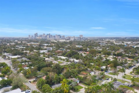 Villa ou maison à vendre à Fort Lauderdale, Floride: 2 chambres, 132.66 m2 № 952361 - photo 6