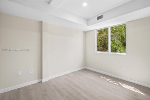 Immobilier commercial à vendre à Miami, Floride: 278.71 m2 № 1187844 - photo 26