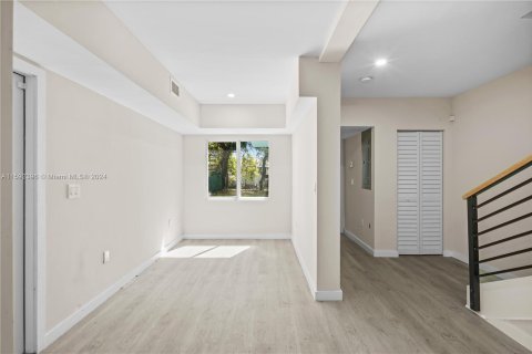 Immobilier commercial à vendre à Miami, Floride: 278.71 m2 № 1187844 - photo 30