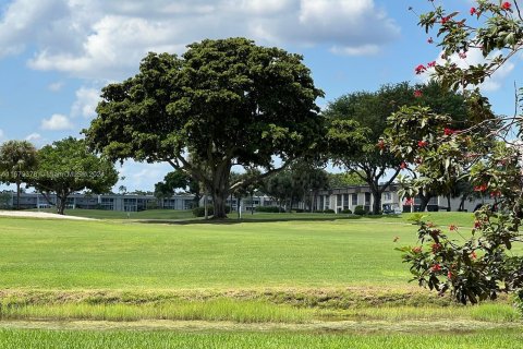 Condo in Delray Beach, Florida, 2 bedrooms  № 1396269 - photo 2