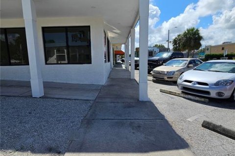 Commercial property in Sarasota, Florida 292.64 sq.m. № 1157104 - photo 8