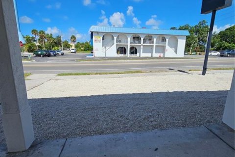 Commercial property in Sarasota, Florida 292.64 sq.m. № 1157104 - photo 15