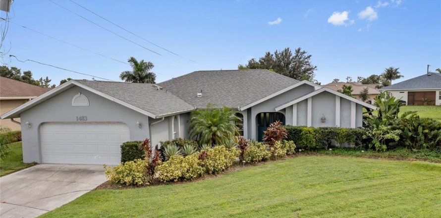 Villa ou maison à Punta Gorda, Floride 3 chambres, 192.21 m2 № 1366085