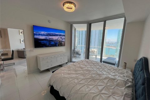 Condo in Miami, Florida, 2 bedrooms  № 1151109 - photo 8