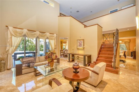 Casa en venta en Weston, Florida, 6 dormitorios, 414.07 m2 № 1004711 - foto 19