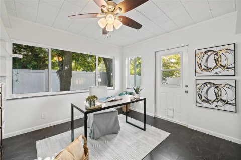 Casa en venta en Tampa, Florida, 3 dormitorios, 186.18 m2 № 1371626 - foto 18