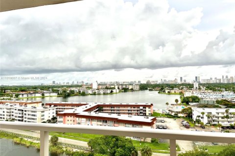 Condominio en venta en Miami, Florida, 2 dormitorios, 105.91 m2 № 1365703 - foto 21