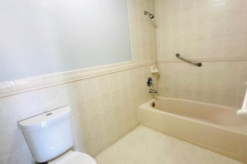 Townhouse in Miami, Florida 4 bedrooms, 181.53 sq.m. № 1117760 - photo 7