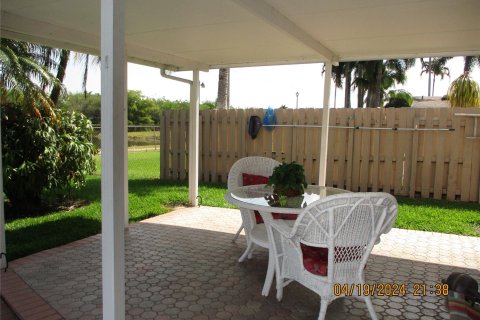 House in Pembroke Pines, Florida 4 bedrooms, 170.94 sq.m. № 1151707 - photo 11