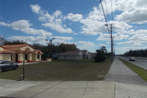 Land in Kissimmee, Florida № 215428 - photo 4