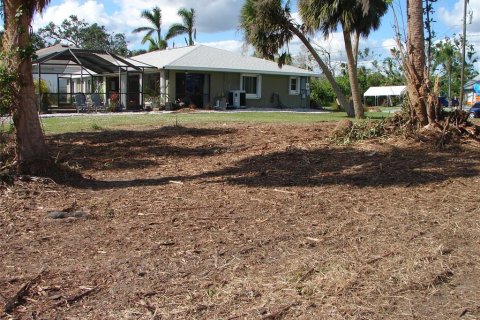 Terreno en venta en Port Charlotte, Florida № 1249255 - foto 11