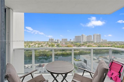 Copropriété à vendre à Aventura, Floride: 2 chambres, 90.3 m2 № 1119429 - photo 18