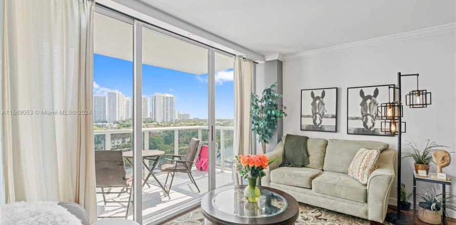 Condo in Aventura, Florida, 2 bedrooms  № 1119429