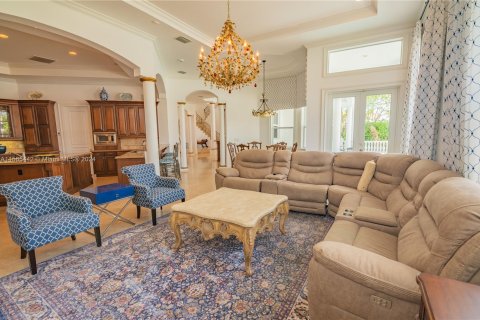 Villa ou maison à vendre à North Miami Beach, Floride: 5 chambres, 565.96 m2 № 1117147 - photo 23
