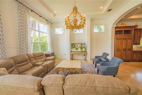 Villa ou maison à vendre à North Miami Beach, Floride: 5 chambres, 565.96 m2 № 1117147 - photo 26