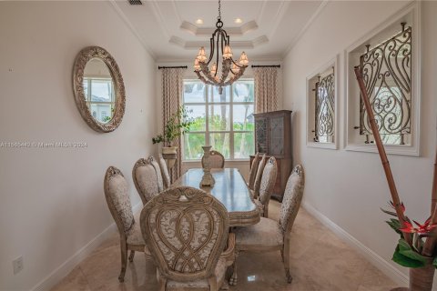 Villa ou maison à vendre à North Miami Beach, Floride: 5 chambres, 565.96 m2 № 1117147 - photo 9