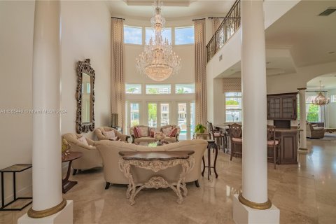 Villa ou maison à vendre à North Miami Beach, Floride: 5 chambres, 565.96 m2 № 1117147 - photo 6
