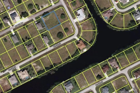 Купить земельный участок в Кейп-Корал, Флорида № 1105179 - фото 1