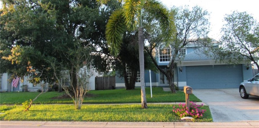 Casa en Tampa, Florida 4 dormitorios, 218.13 m2 № 1370315