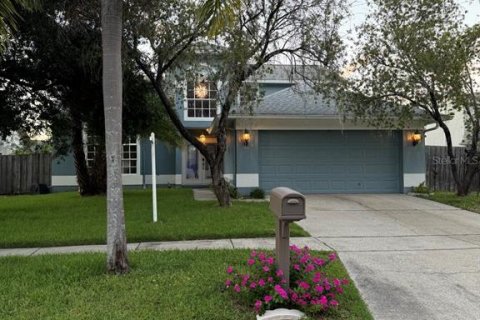 Casa en venta en Tampa, Florida, 4 dormitorios, 218.13 m2 № 1370315 - foto 2