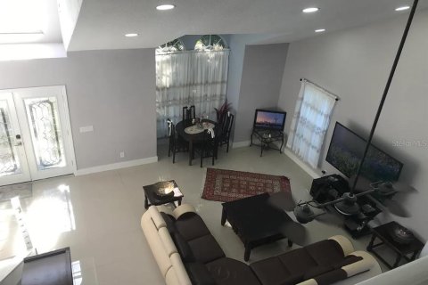 Villa ou maison à vendre à Tampa, Floride: 4 chambres, 218.13 m2 № 1370315 - photo 7