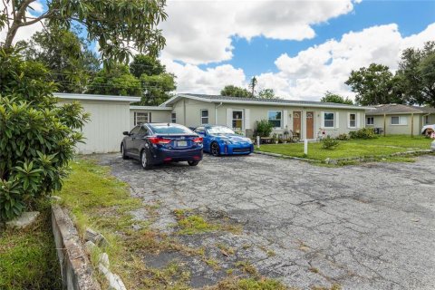 Immobilier commercial à vendre à North Port, Floride: 159.33 m2 № 1409650 - photo 4