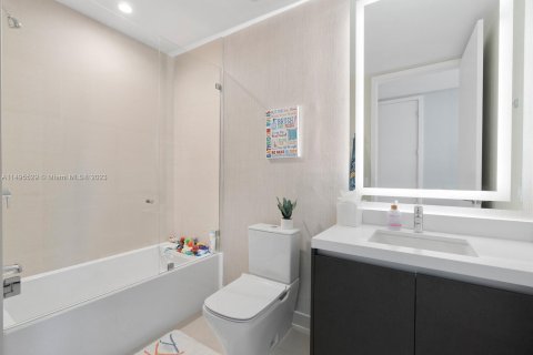 Купить кондоминиум в Майами, Флорида 4 спальни, 305.83м2, № 874008 - фото 26