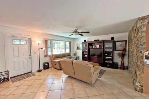 House in Cooper City, Florida 3 bedrooms, 151.99 sq.m. № 1102125 - photo 22