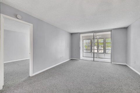 Copropriété à vendre à Tamarac, Floride: 1 chambre, 69.68 m2 № 1102172 - photo 14