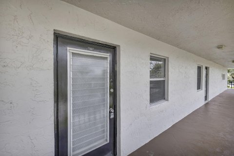 Condominio en venta en Tamarac, Florida, 1 dormitorio, 69.68 m2 № 1102172 - foto 4