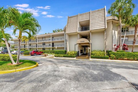 Condo in Tamarac, Florida, 1 bedroom  № 1102172 - photo 21