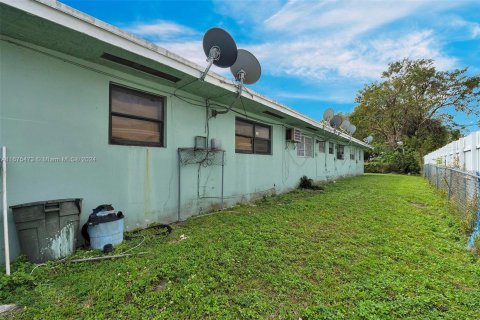 Immobilier commercial à vendre à Miami, Floride: 288.46 m2 № 1399509 - photo 24