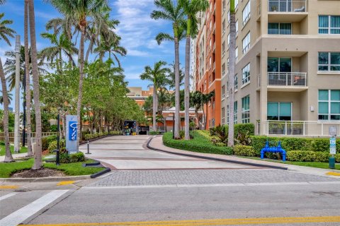 Condo in Miami, Florida, 1 bedroom  № 1399507 - photo 23