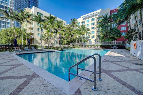 Condo in Miami, Florida, 1 bedroom  № 1399507 - photo 16