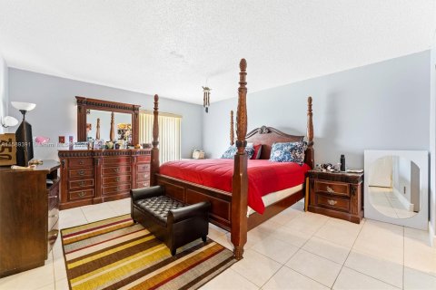 Touwnhouse à vendre à Lauderhill, Floride: 3 chambres, 190.45 m2 № 1179296 - photo 14