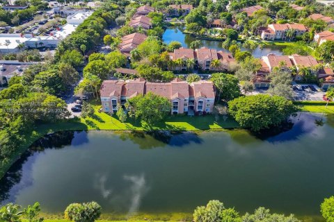 Copropriété à vendre à Coconut Creek, Floride: 2 chambres, 89.84 m2 № 1179295 - photo 1