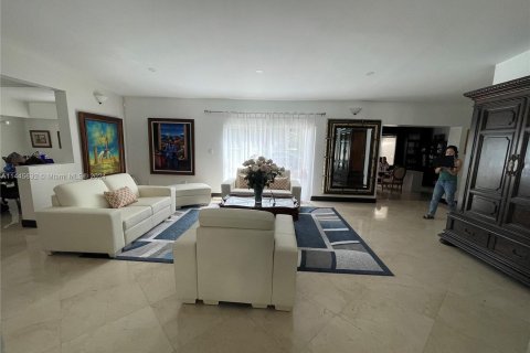 Casa en venta en Palmetto Bay, Florida, 5 dormitorios, 392.23 m2 № 1208926 - foto 18