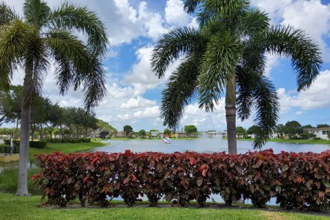 Condo in West Palm Beach, Florida, 1 bedroom  № 939014 - photo 4