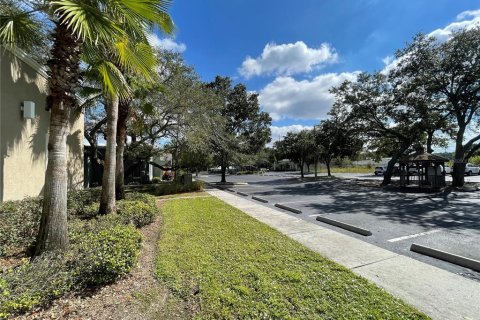 Propiedad comercial en alquiler en Tampa, Florida, 457.08 m2 № 861816 - foto 13