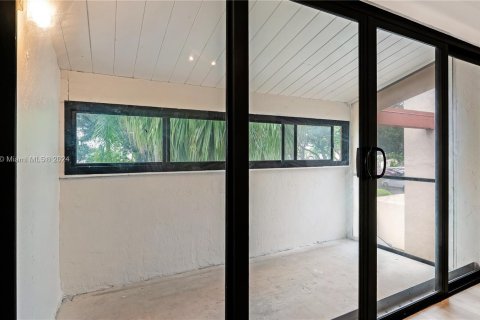 Touwnhouse à vendre à Miami, Floride: 3 chambres, 156.08 m2 № 1394834 - photo 22