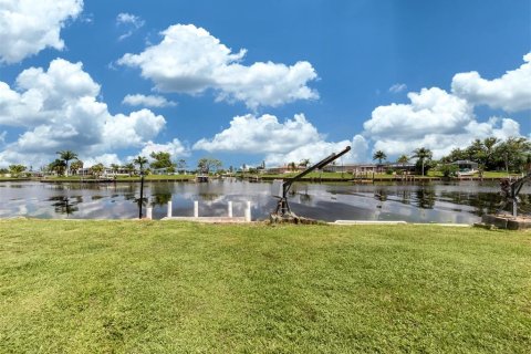 Villa ou maison à vendre à North Port, Floride: 3 chambres, 175.21 m2 № 1265549 - photo 17