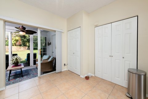 Touwnhouse à vendre à Margate, Floride: 2 chambres, 110.55 m2 № 1005057 - photo 14