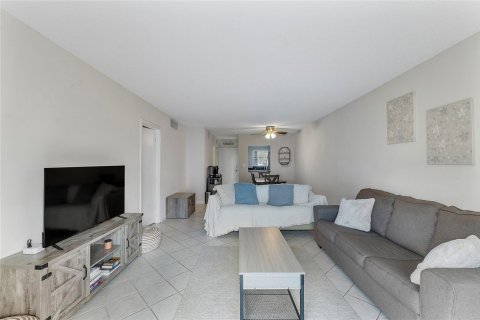 Copropriété à vendre à Fort Lauderdale, Floride: 2 chambres, 90.58 m2 № 1096390 - photo 14