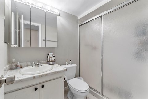 Copropriété à vendre à Fort Lauderdale, Floride: 2 chambres, 90.58 m2 № 1096390 - photo 9