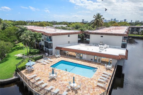 Copropriété à vendre à Fort Lauderdale, Floride: 2 chambres, 90.58 m2 № 1096390 - photo 4