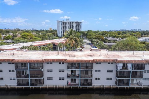 Copropriété à vendre à Fort Lauderdale, Floride: 2 chambres, 90.58 m2 № 1096390 - photo 3