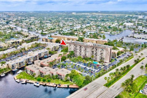 Condominio en venta en Pompano Beach, Florida, 2 dormitorios, 84.63 m2 № 1220663 - foto 26