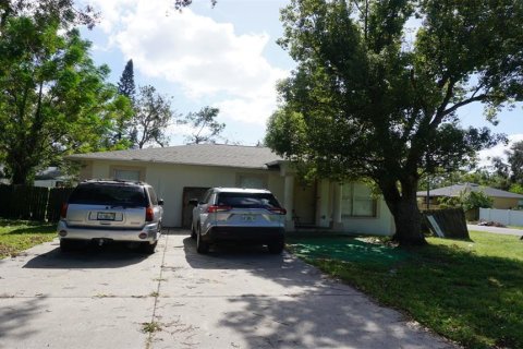 House in Tampa, Florida 3 bedrooms, 111.48 sq.m. № 1444226 - photo 11