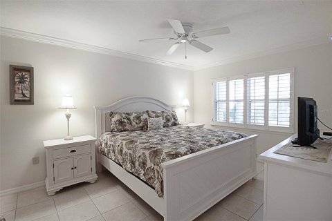 Condo in Sarasota, Florida, 2 bedrooms  № 930808 - photo 21
